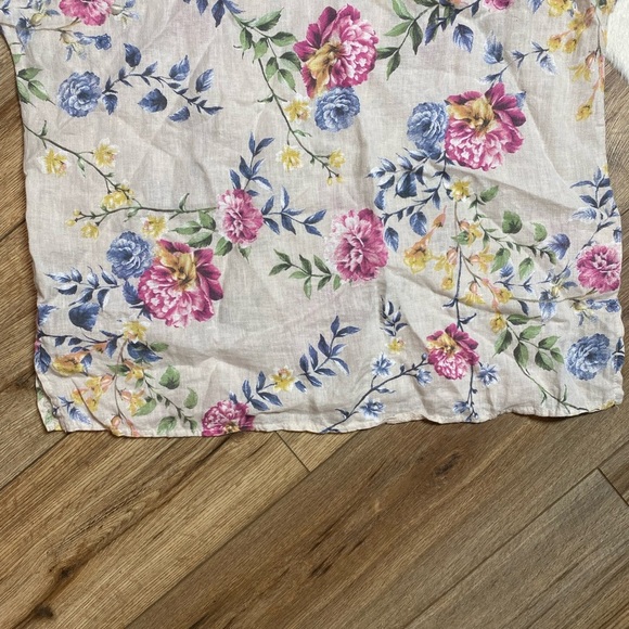 Via Signoria linen top with vibrant floral print pattern - Picture 3 of 10